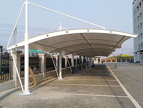 長(zhǎng)春膜結(jié)構(gòu)車棚設(shè)計(jì)的奧秘與實(shí)用性