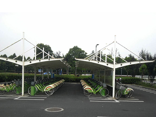 吉林長(zhǎng)春張拉膜公司提示暴雨過(guò)后維護(hù)需要注意那些事項(xiàng)？